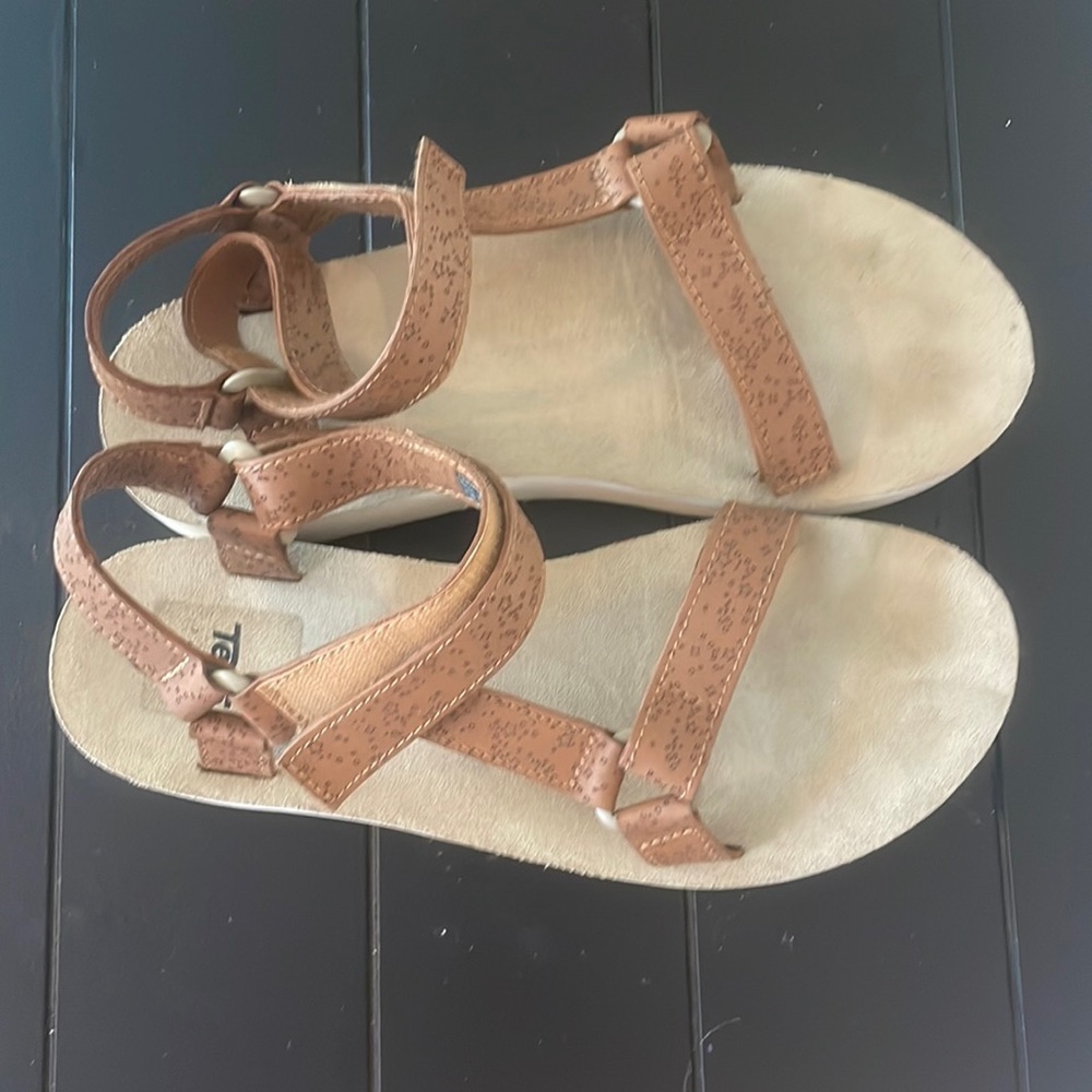 TEVA sandals. Worn less than 3 times. Great condition!